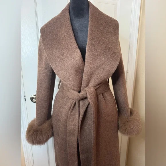 100% ALL CASHMERE COAT, same manufacturer who makes Prada and Max Mara Coco Sz S - Picture 4 of 16